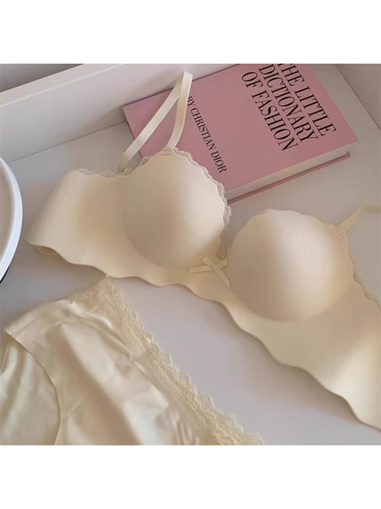 YUQI Small Bust Seamless Bra S - T Shirt Bra Seamless review and price